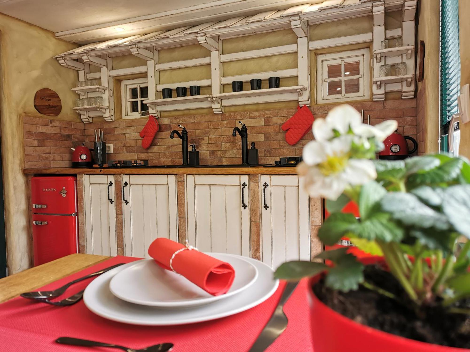 ブレッド House Gabrijel With Four Seasons Outdoor Kitchenヴィラ エクステリア 写真